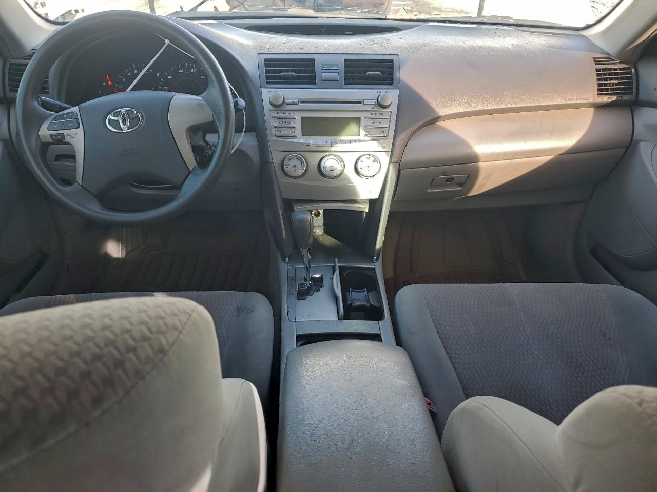 2011 TOYOTA CAMRY BASE photo 8