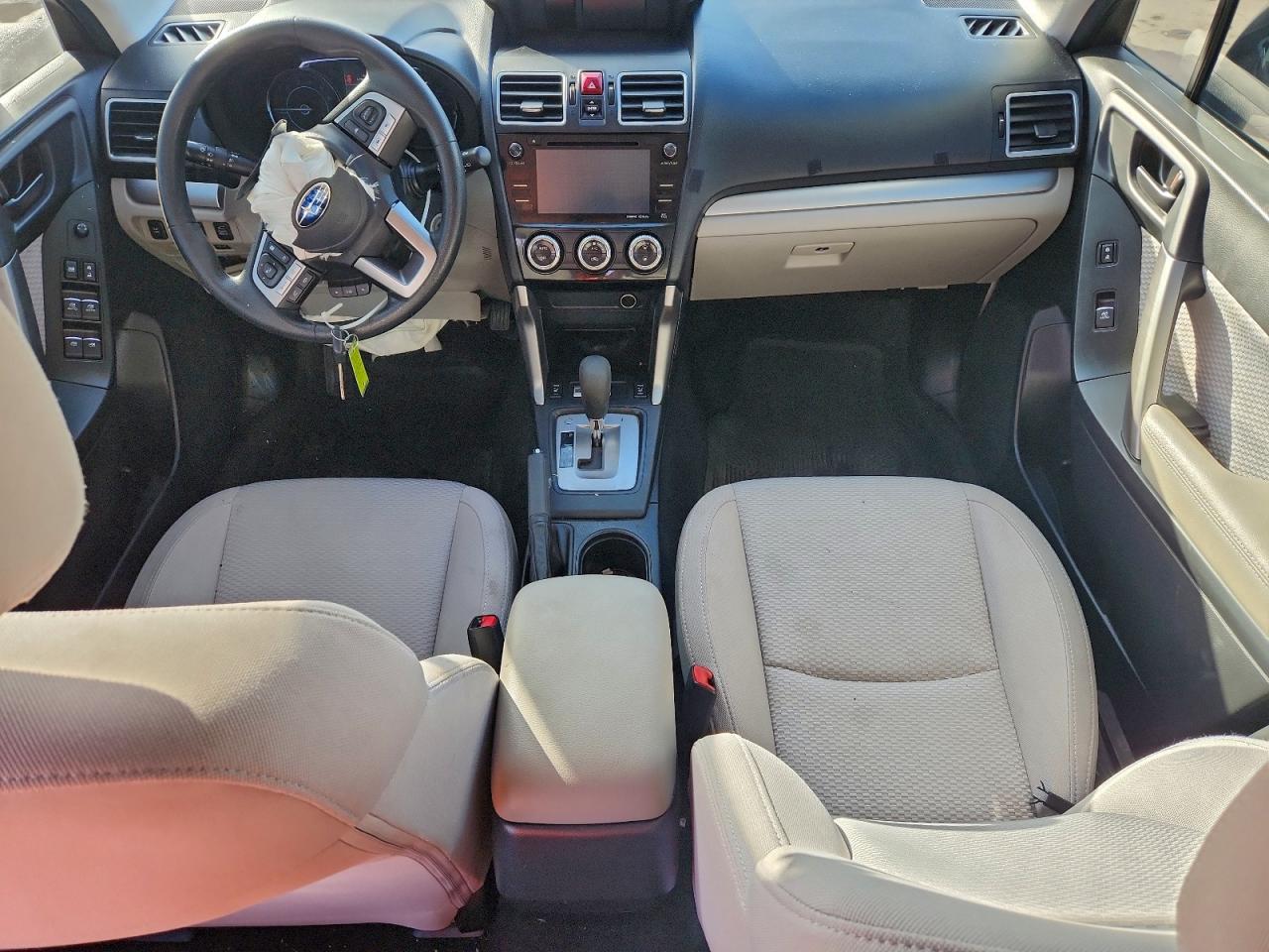2018 SUBARU FORESTER photo 8