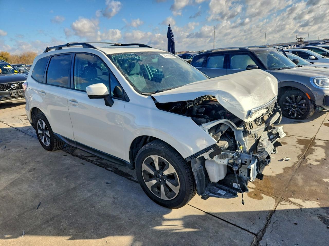 2018 SUBARU FORESTER photo 4