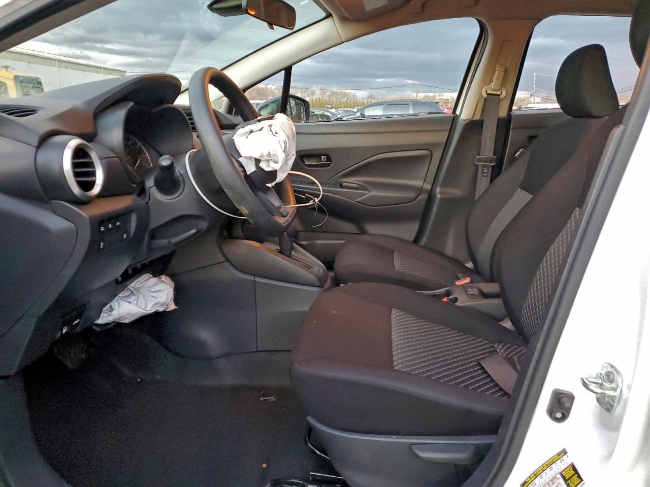 2024 NISSAN VERSA S photo 7