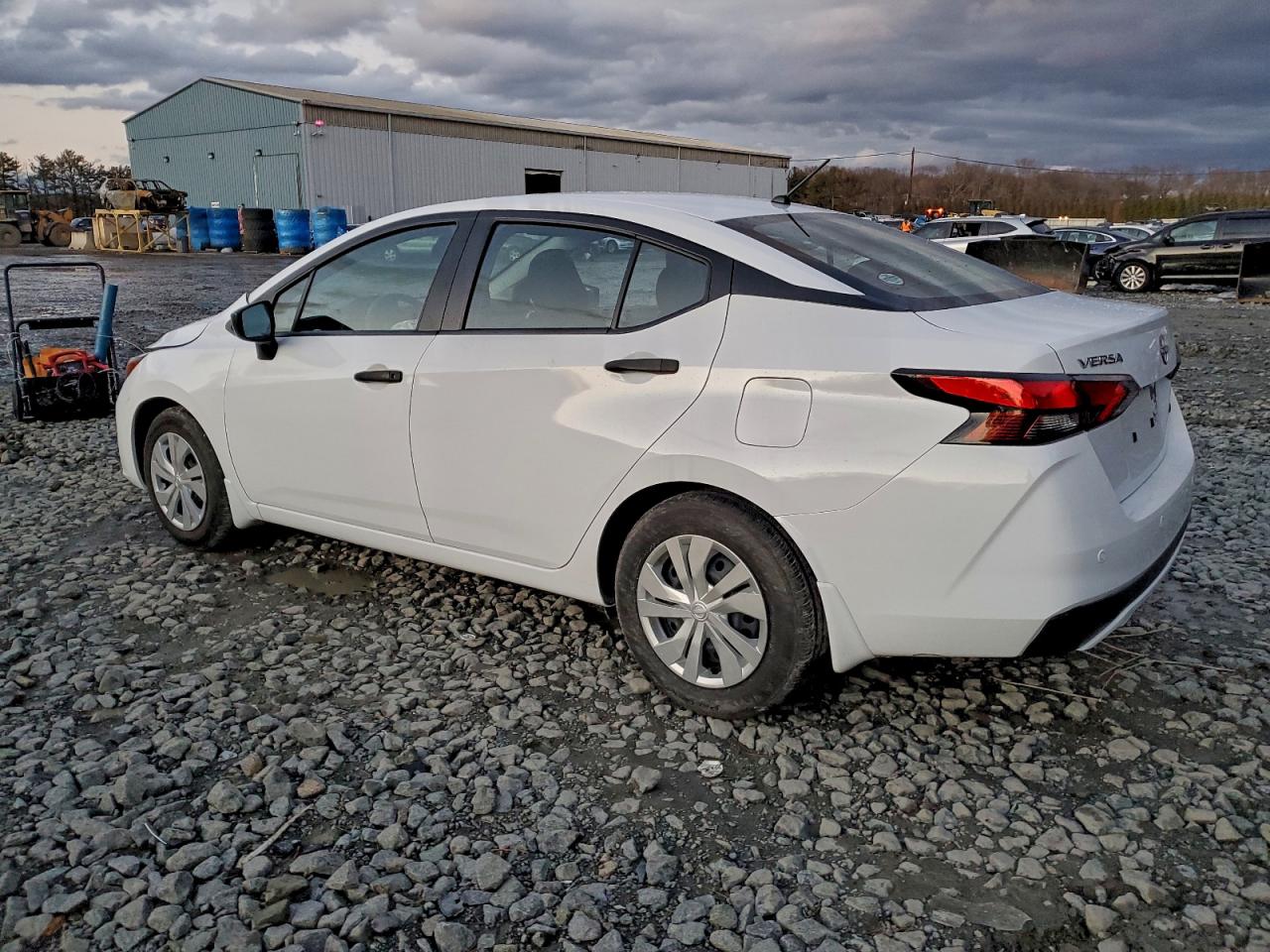 2024 NISSAN VERSA S photo 2
