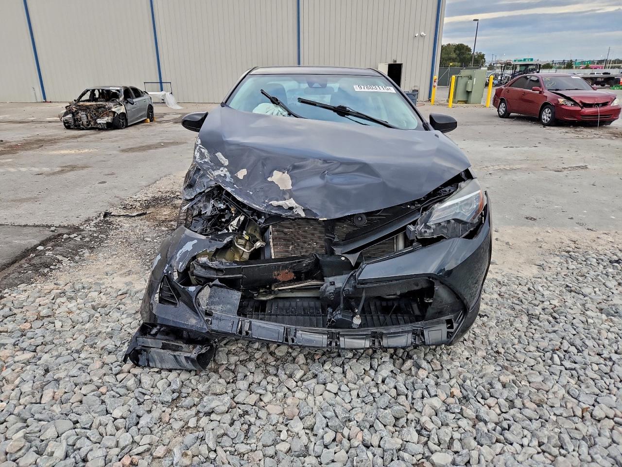 2019 TOYOTA COROLLA L photo 13
