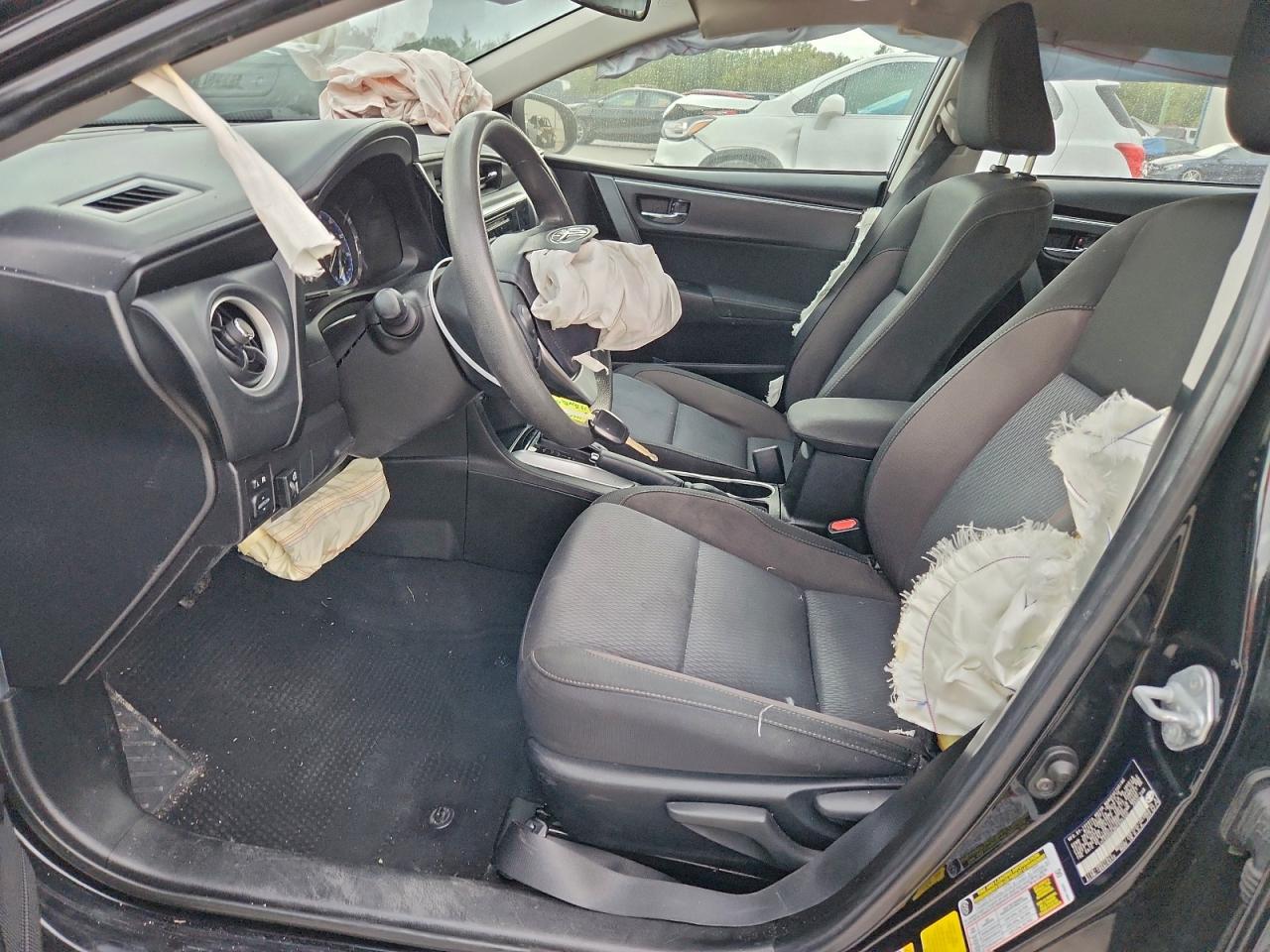 2019 TOYOTA COROLLA L photo 19