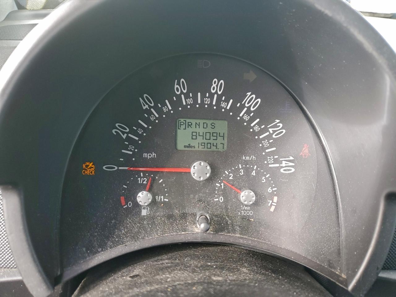 2004 VOLKSWAGEN NEW BEETLE GLS photo 17