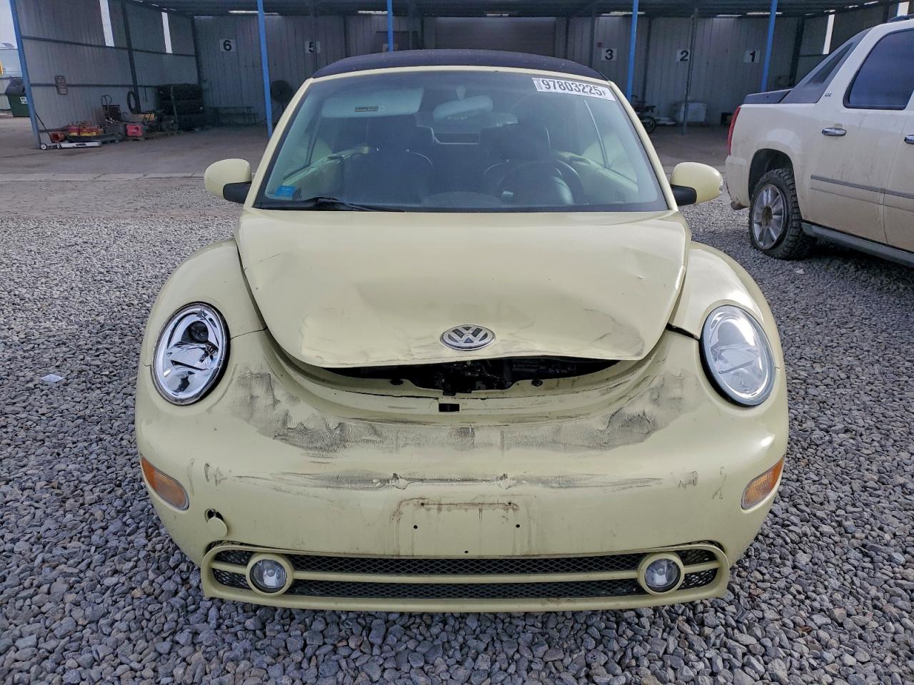 2004 VOLKSWAGEN NEW BEETLE GLS photo 9