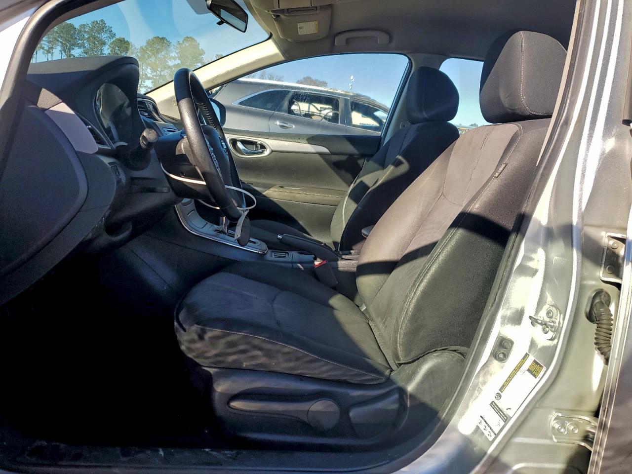 2015 NISSAN SENTRA S photo 7