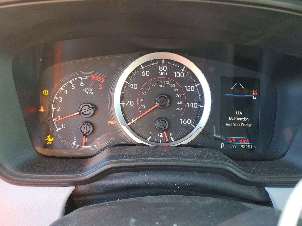 2020 TOYOTA COROLLA SE photo 17