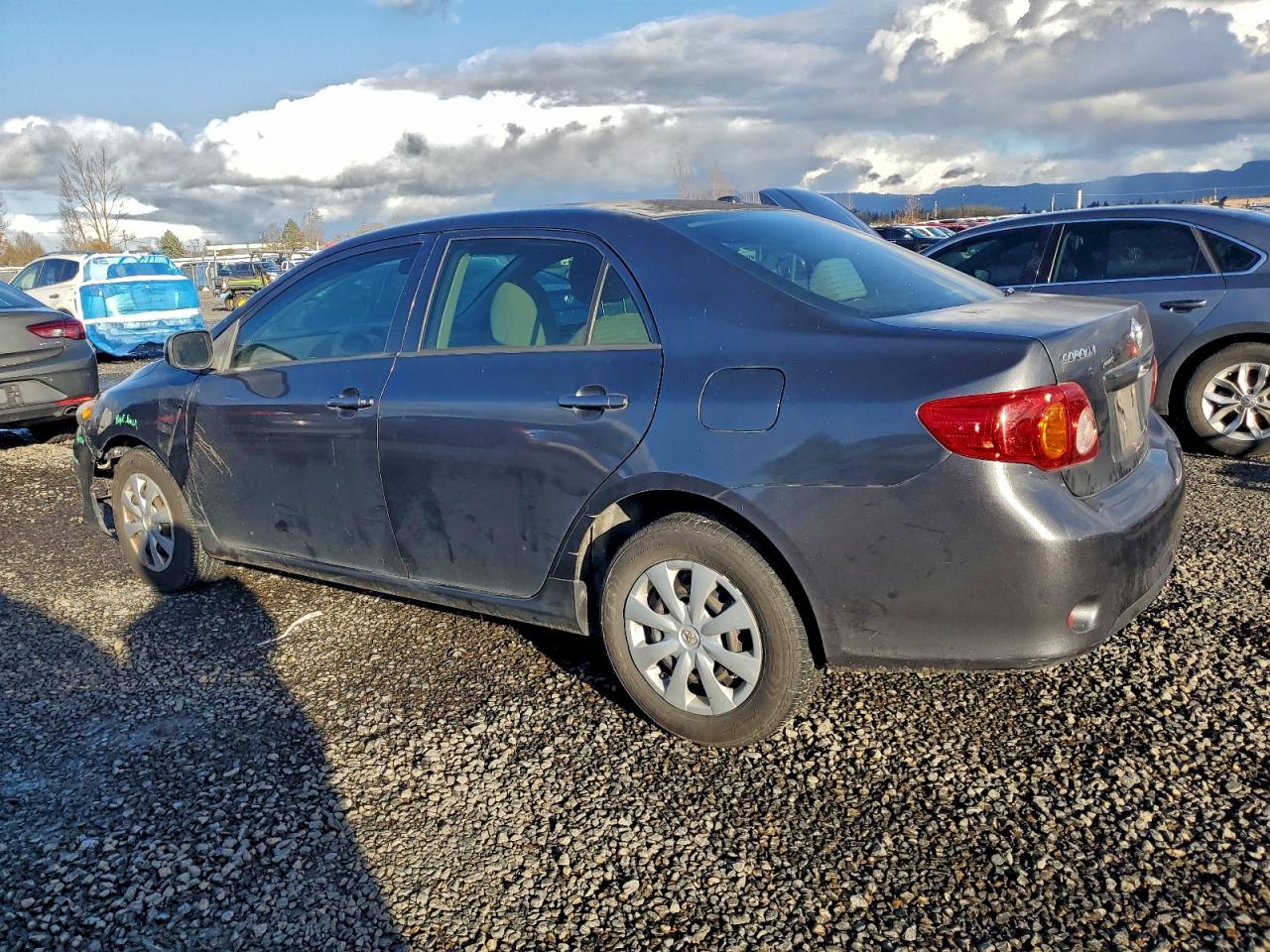 2010 TOYOTA COROLLA BASE photo 2