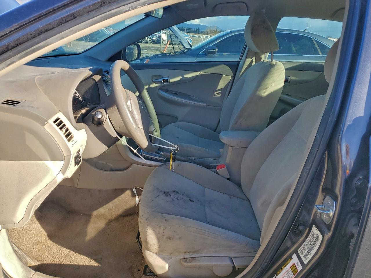 2010 TOYOTA COROLLA BASE photo 7
