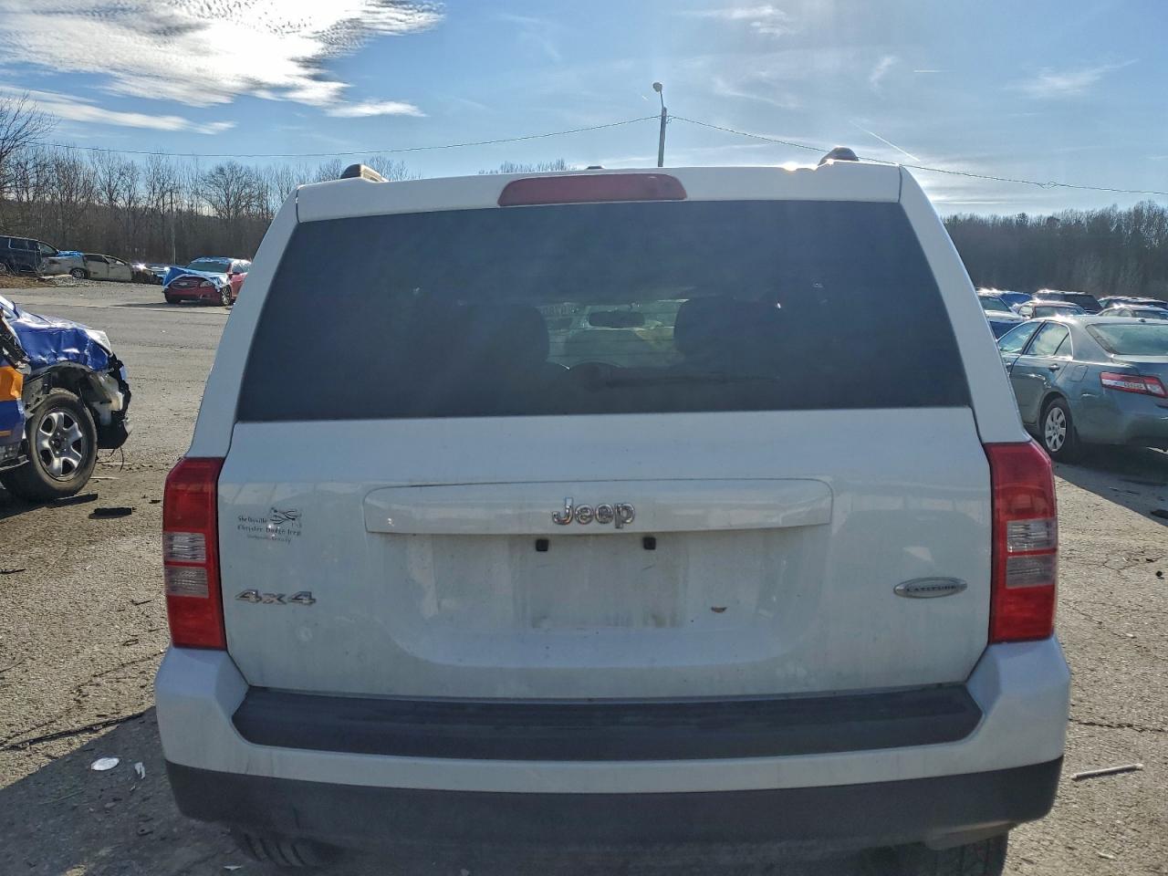 2017 JEEP PATRIOT LATITUDE photo 6