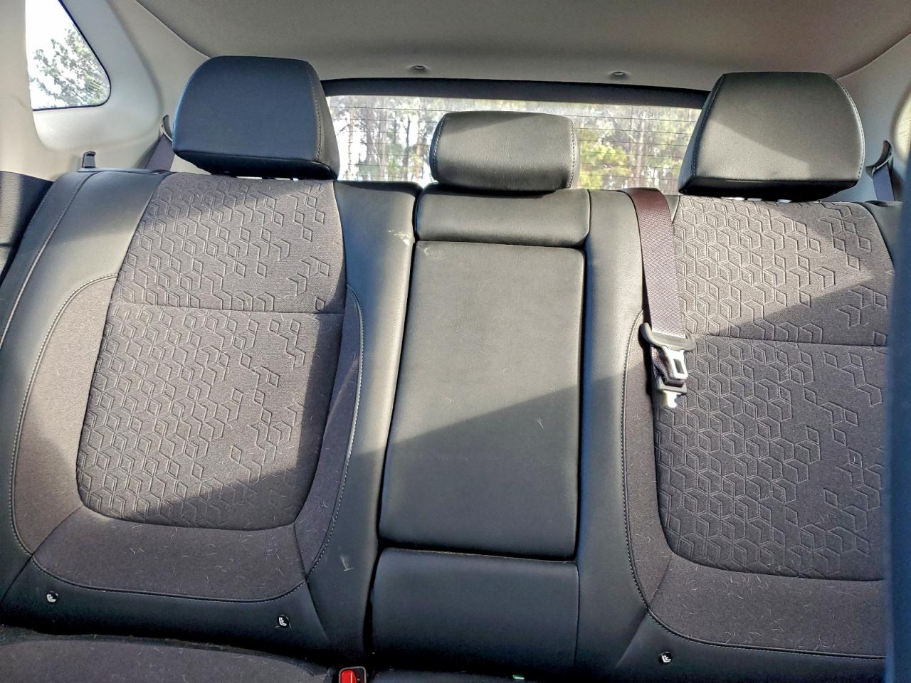 2025 KIA SELTOS S photo 10