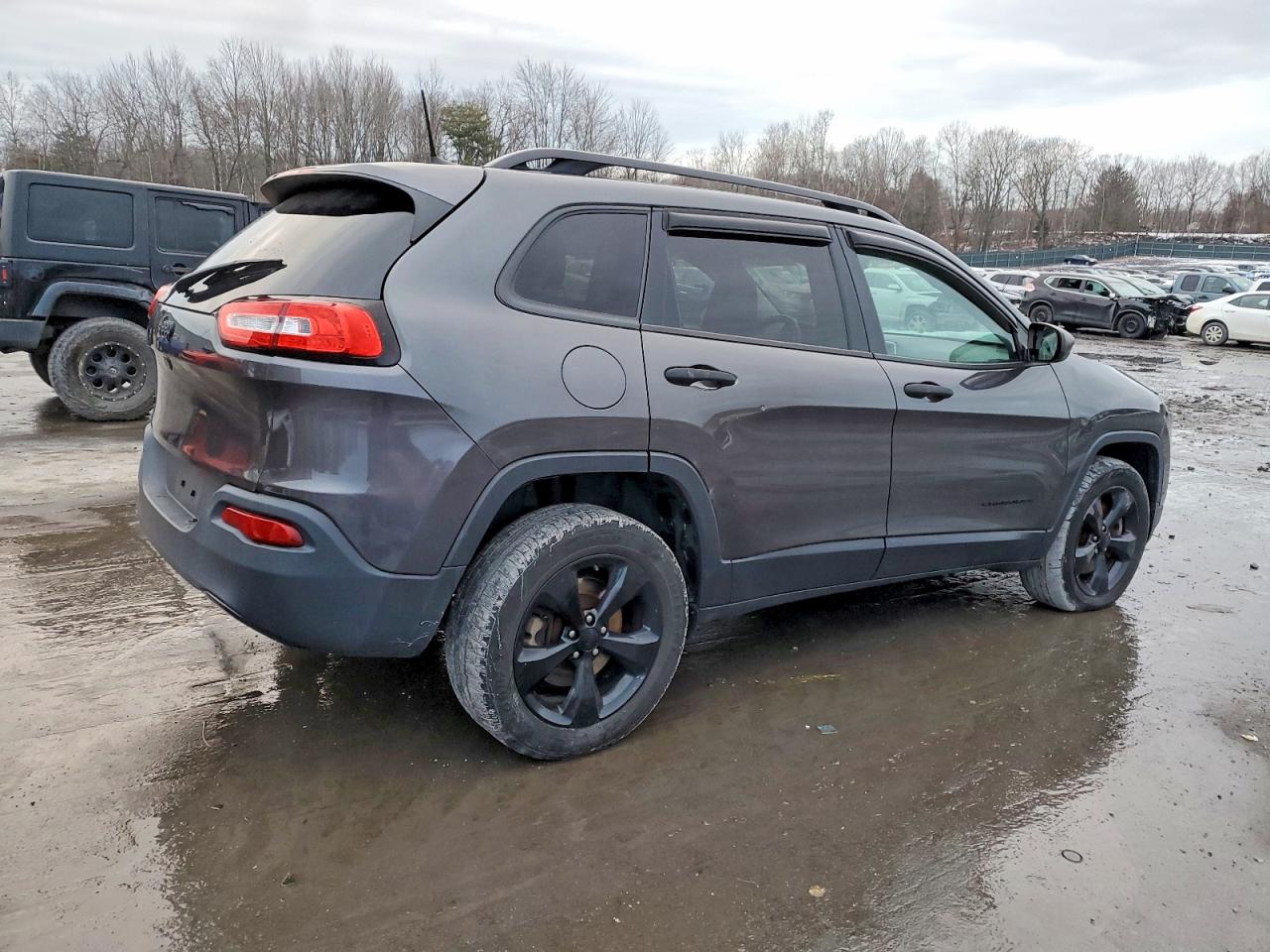 2016 JEEP CHEROKEE SPORT photo 3
