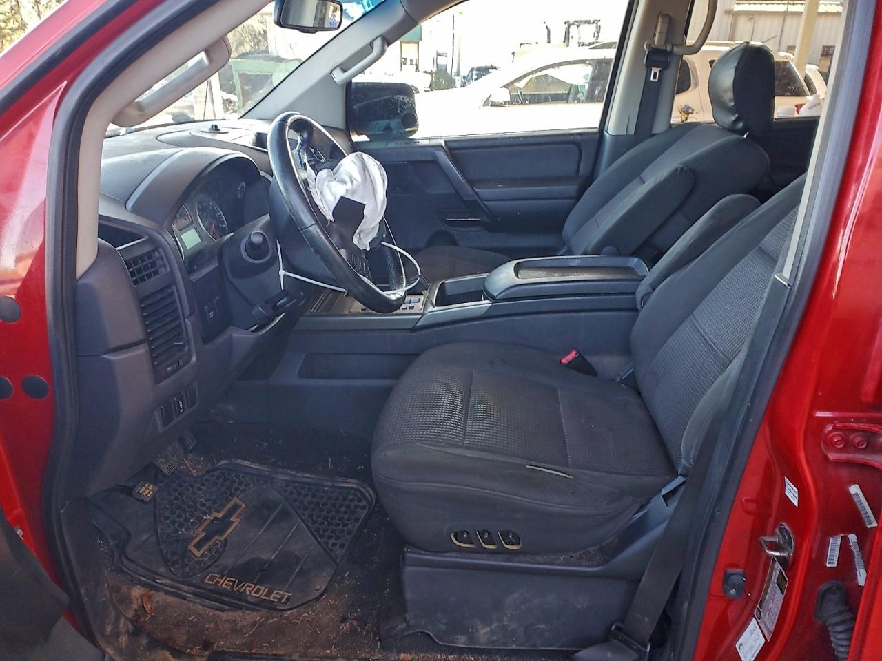 2012 NISSAN TITAN S photo 7