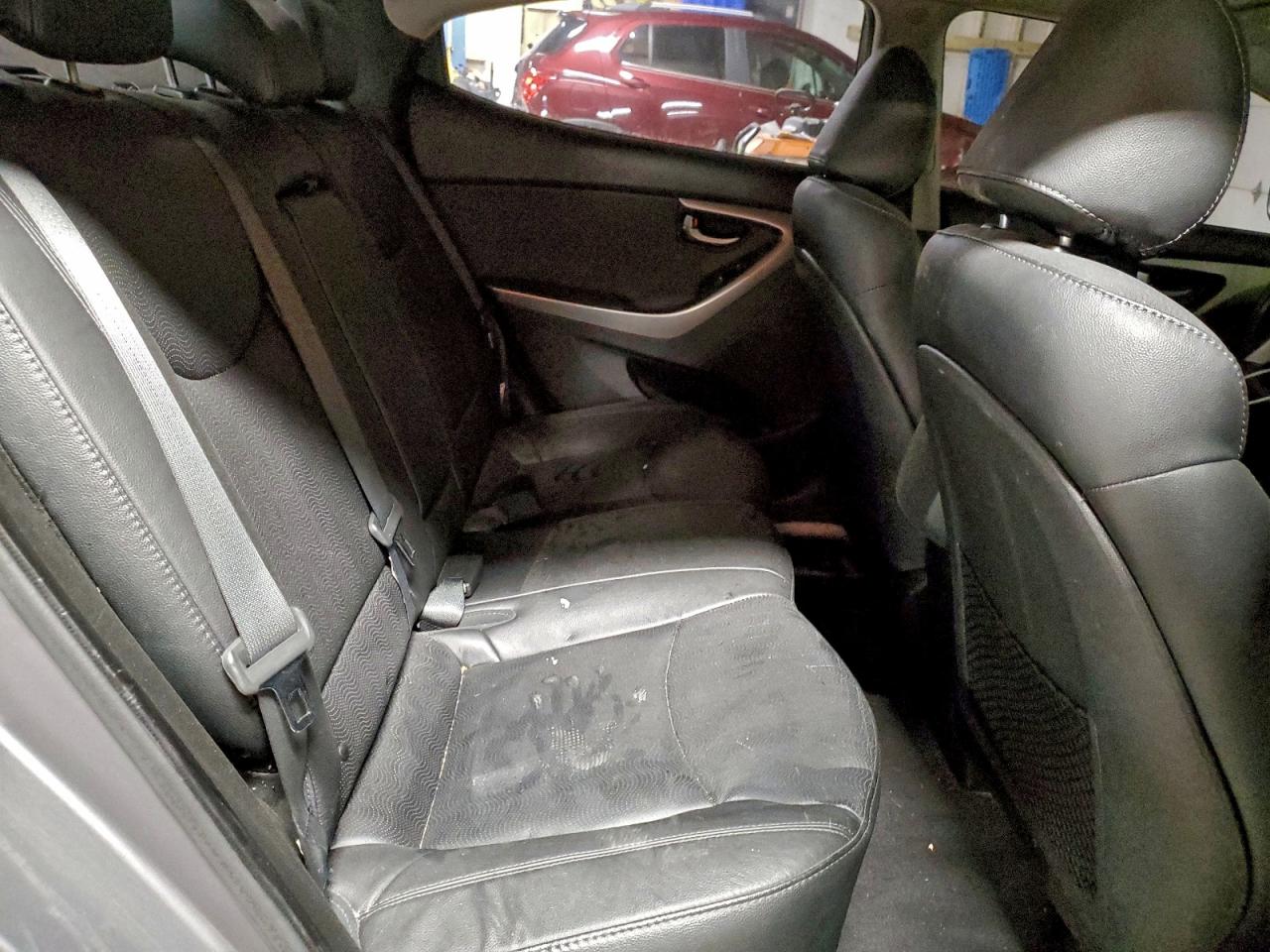 2012 HYUNDAI ELANTRA photo 10