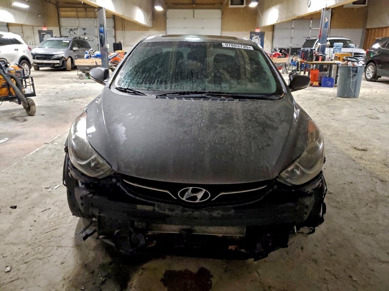 2012 HYUNDAI ELANTRA photo 5