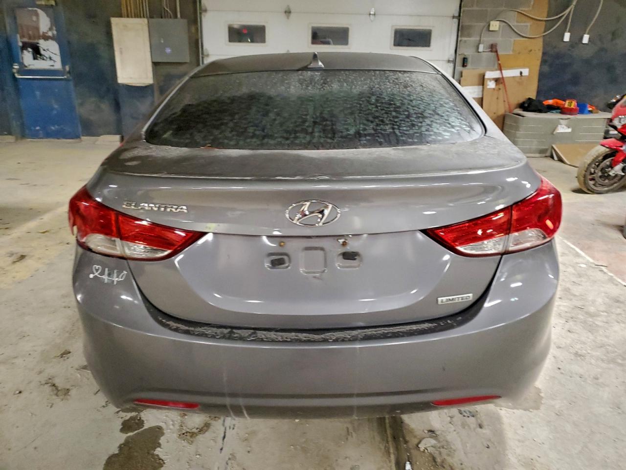 2012 HYUNDAI ELANTRA photo 6