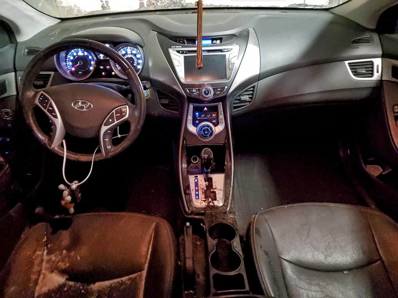 2012 HYUNDAI ELANTRA photo 8