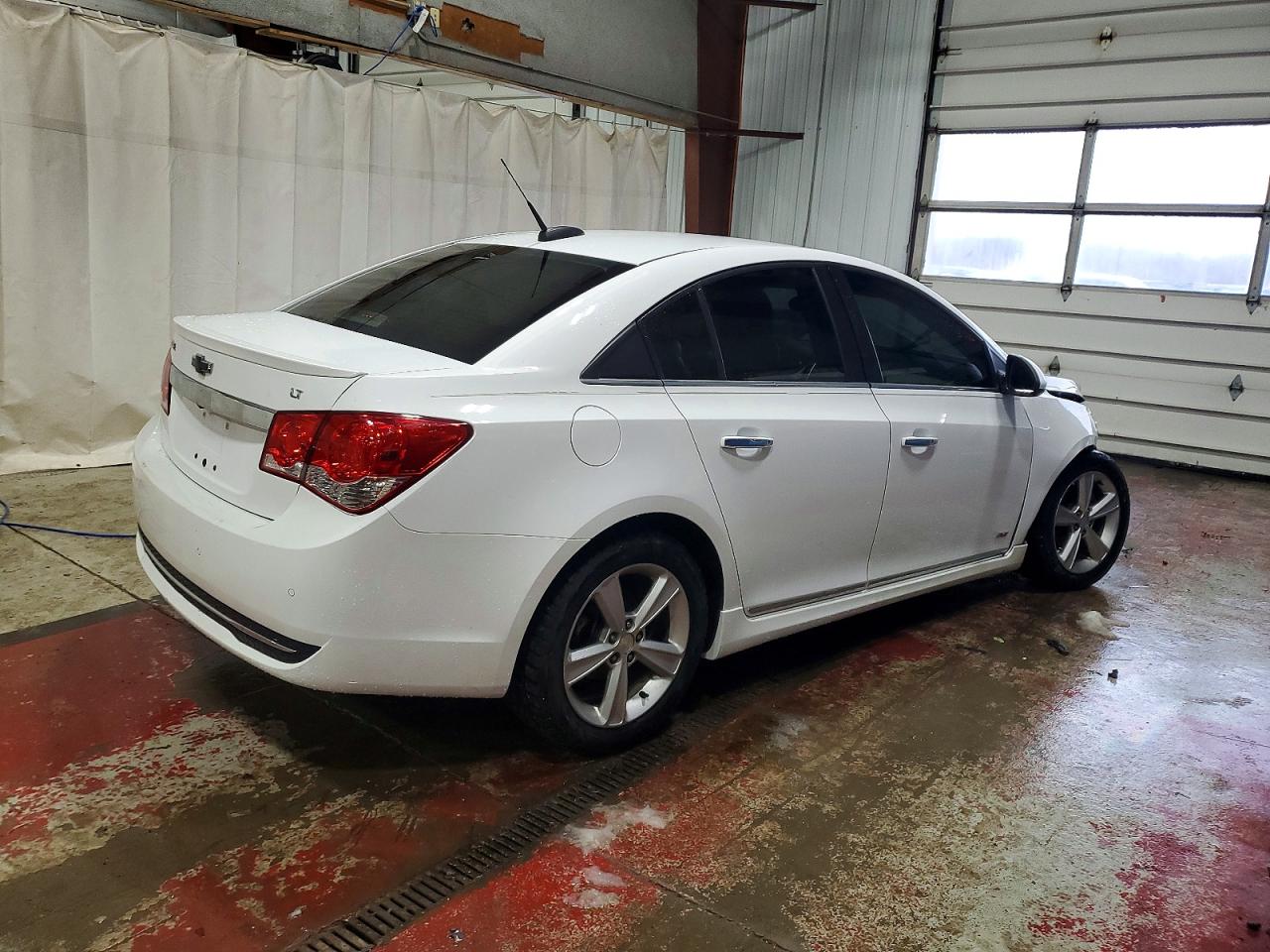2015 CHEVROLET CRUZE LT photo 3