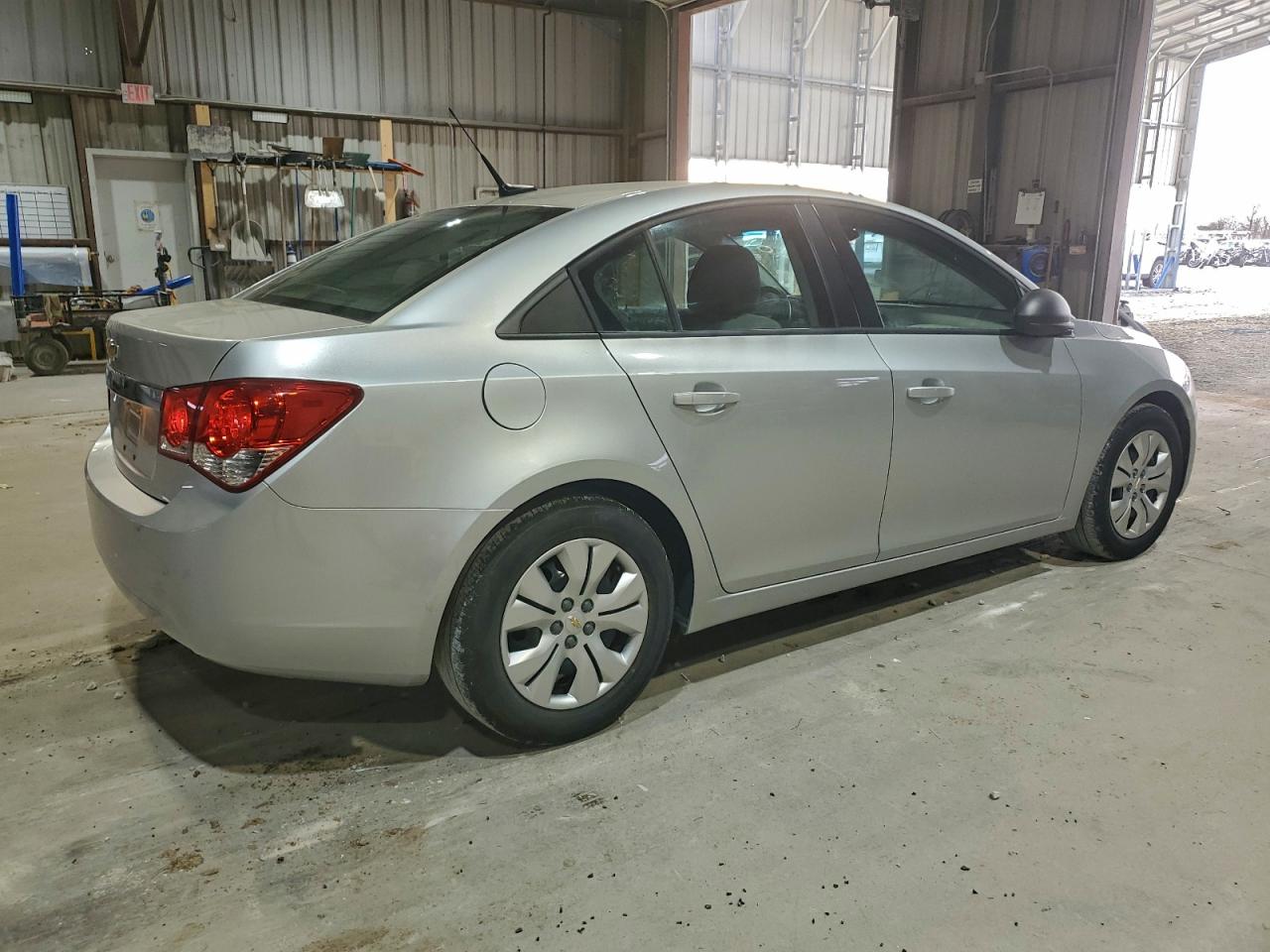 2013 CHEVROLET CRUZE LS photo 3
