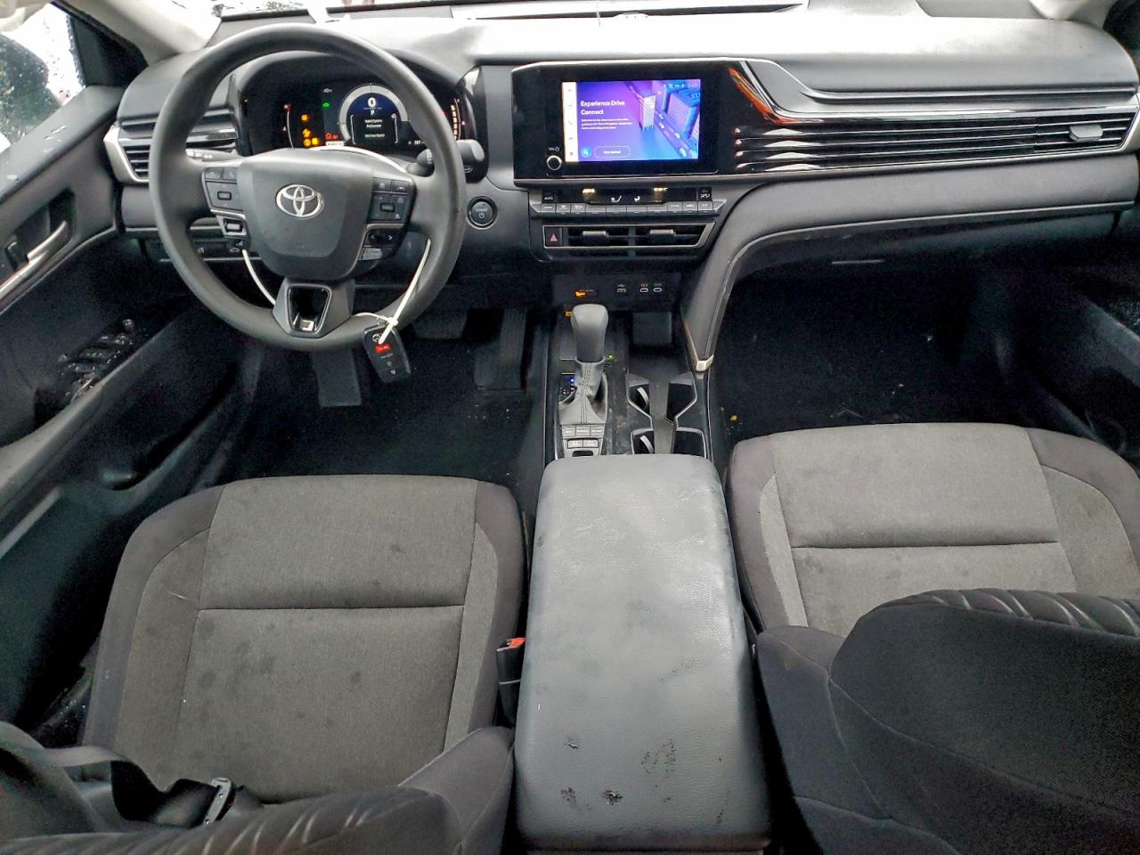 2025 TOYOTA CAMRY XSE photo 8