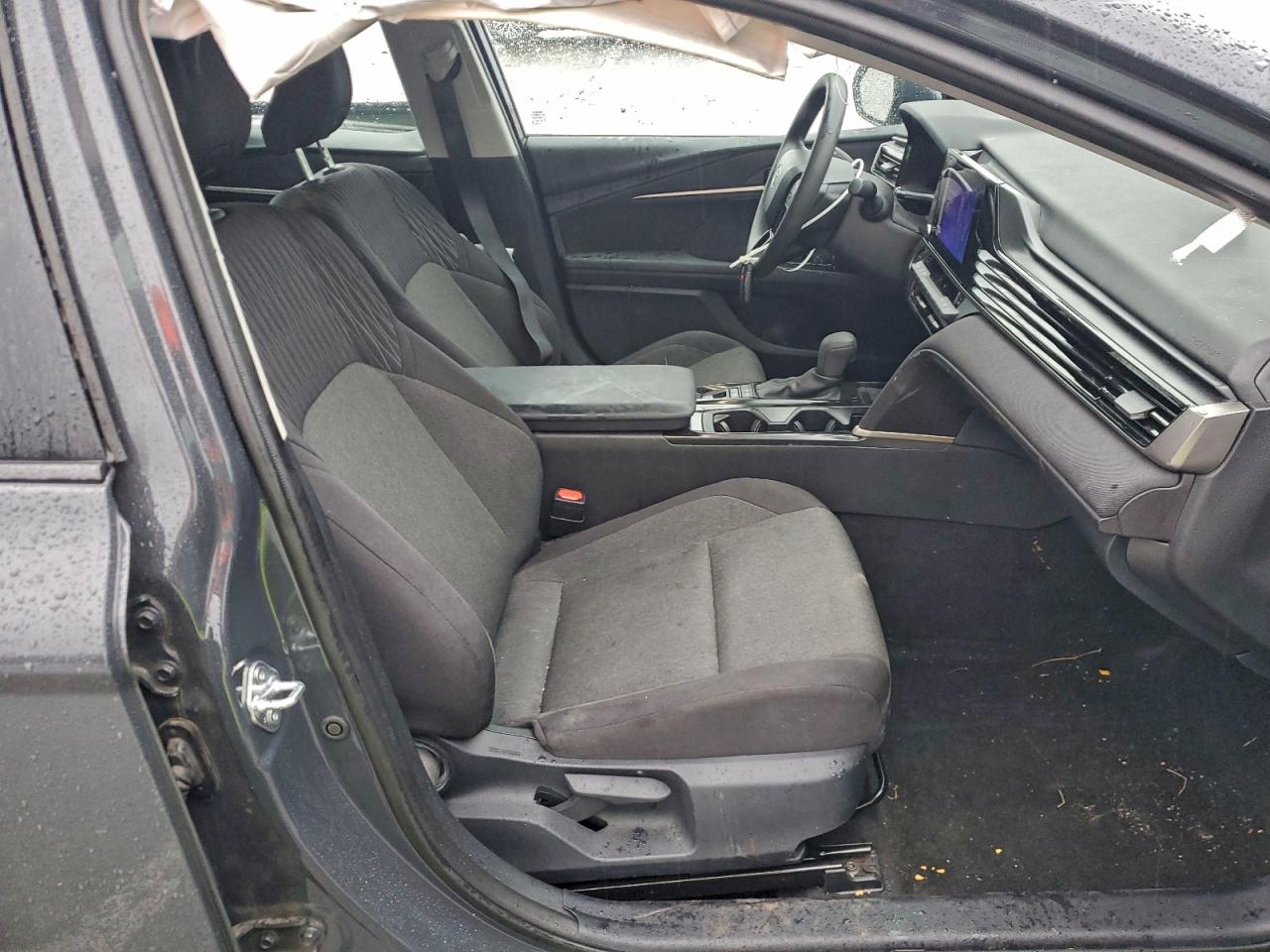 2025 TOYOTA CAMRY XSE photo 7