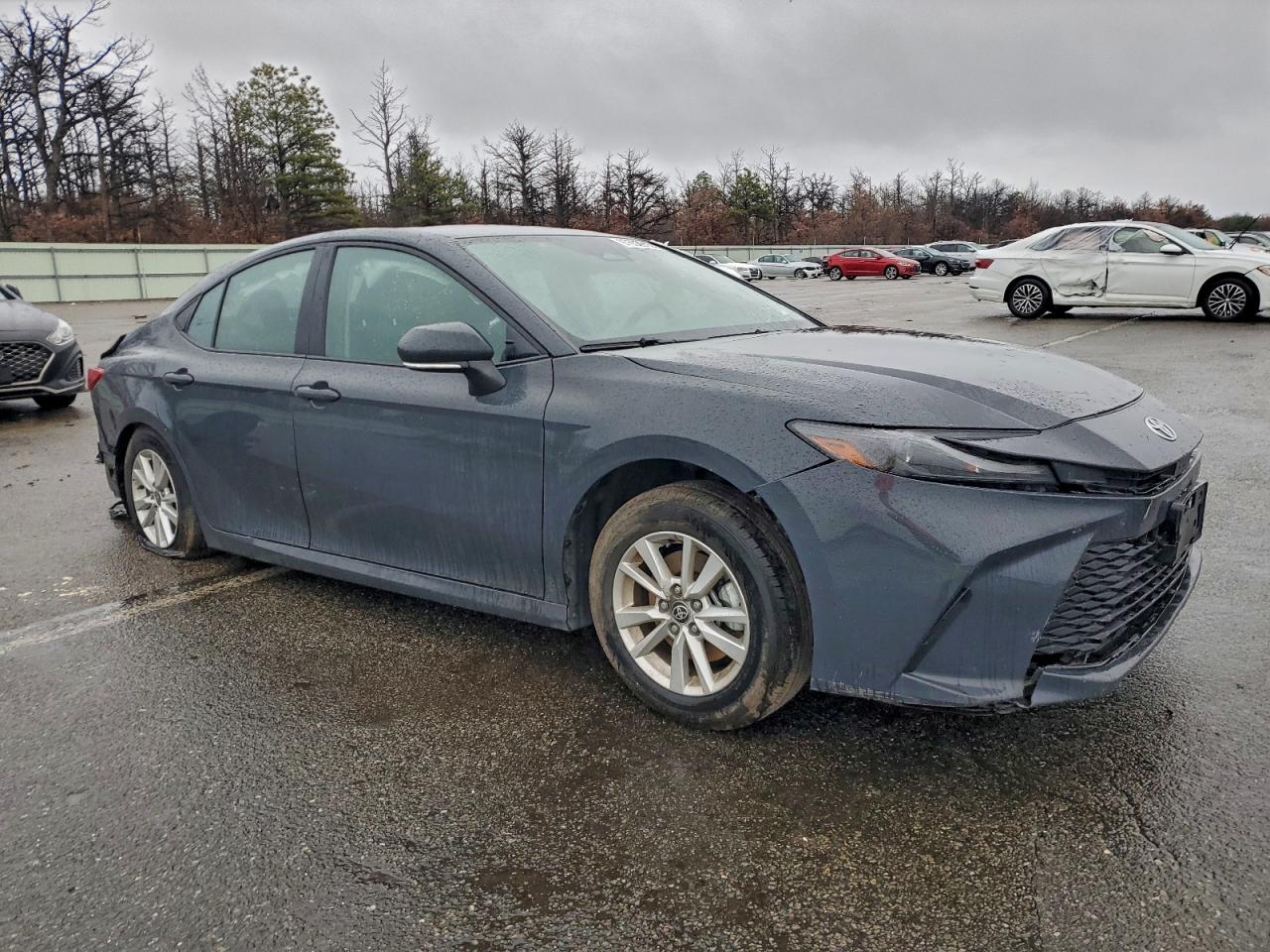 2025 TOYOTA CAMRY XSE photo 4
