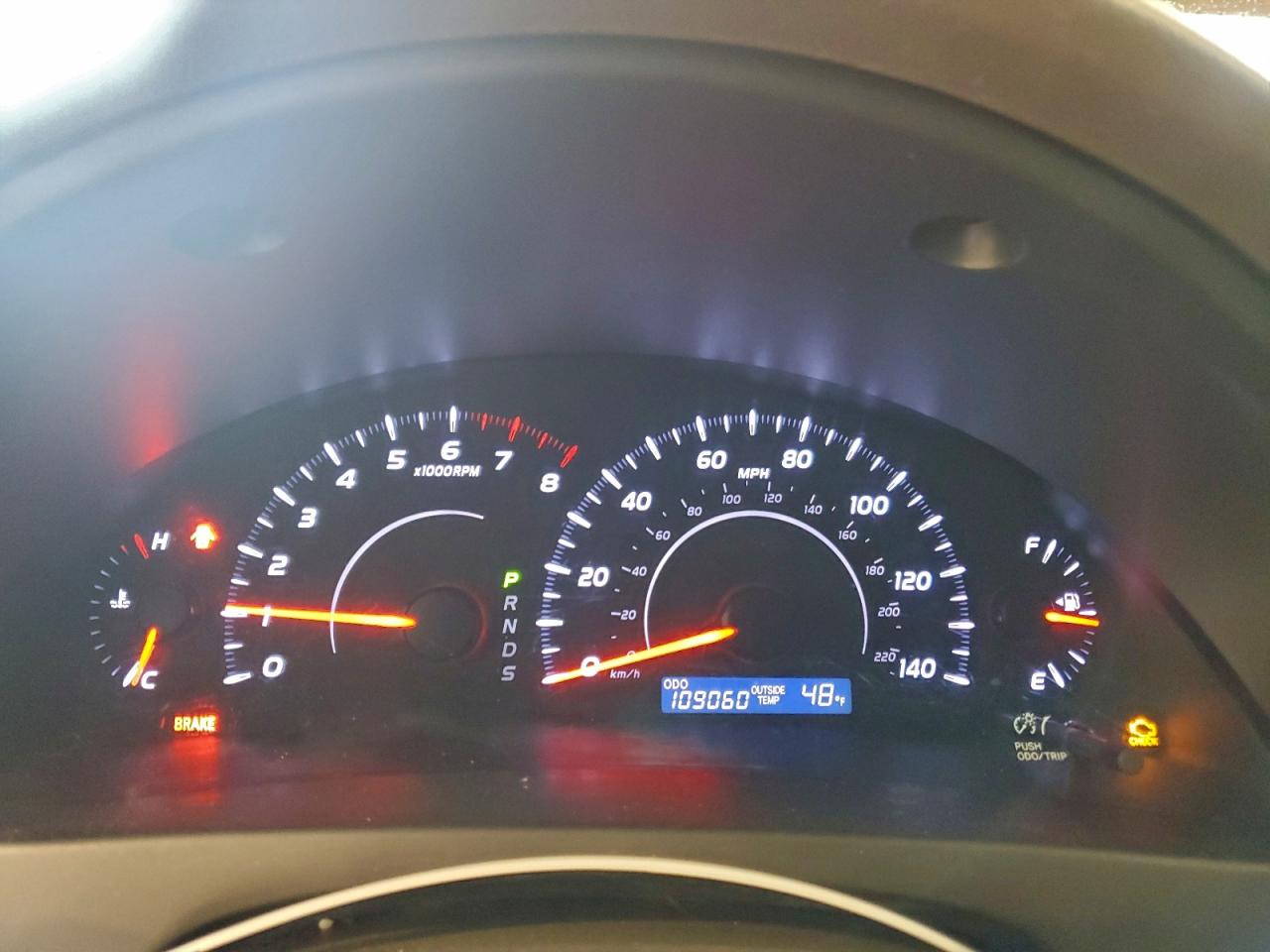 2011 TOYOTA CAMRY LE photo 9