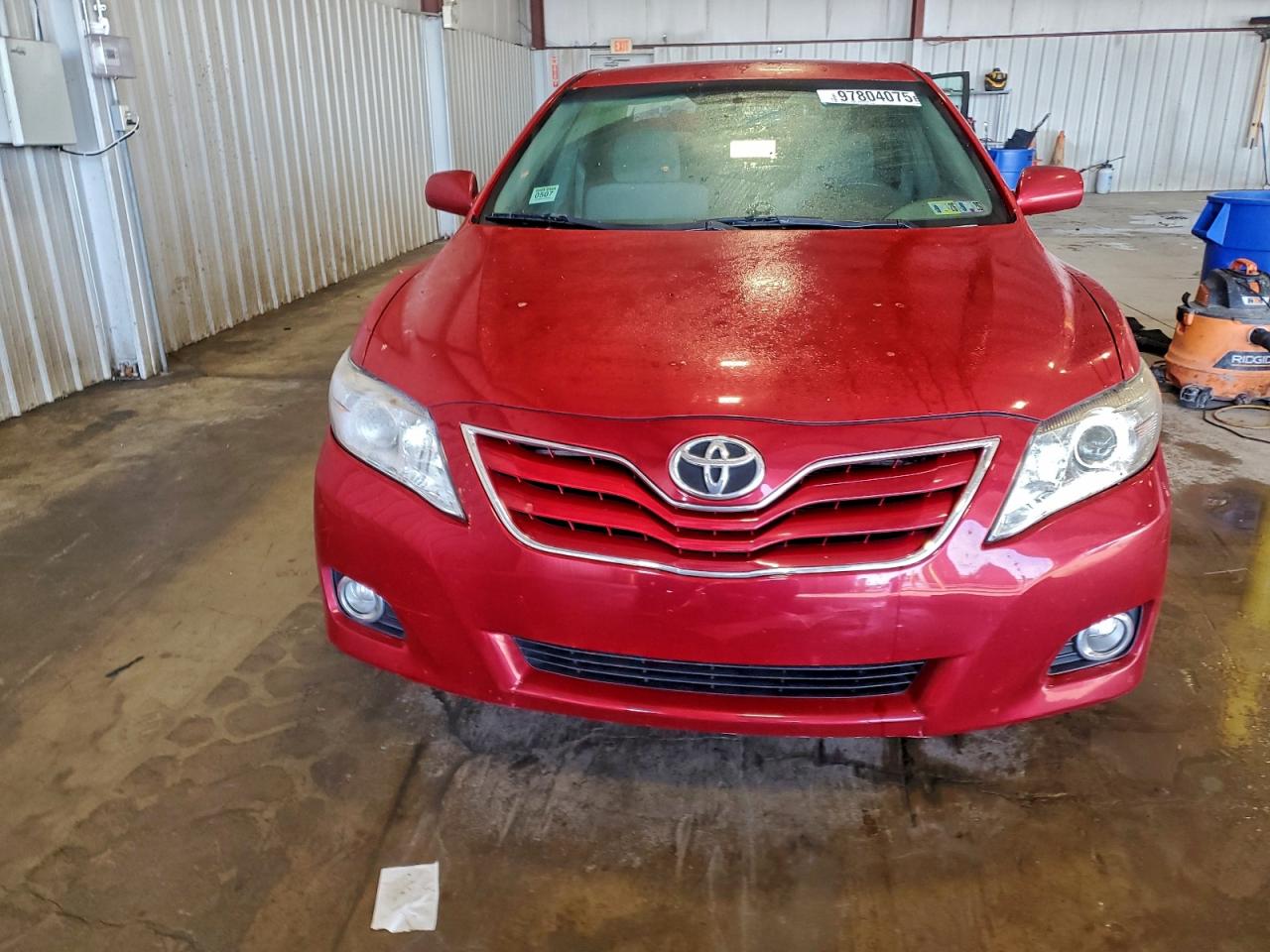 2011 TOYOTA CAMRY LE photo 5