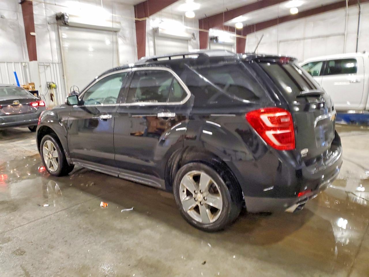 2016 CHEVROLET EQUINOX LTZ photo 2
