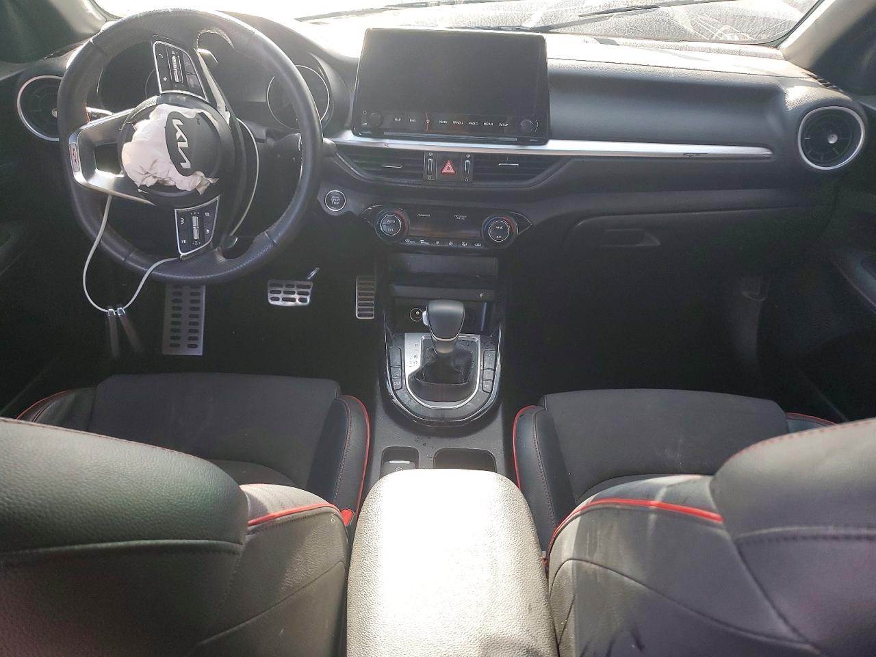 2024 KIA FORTE GT photo 15