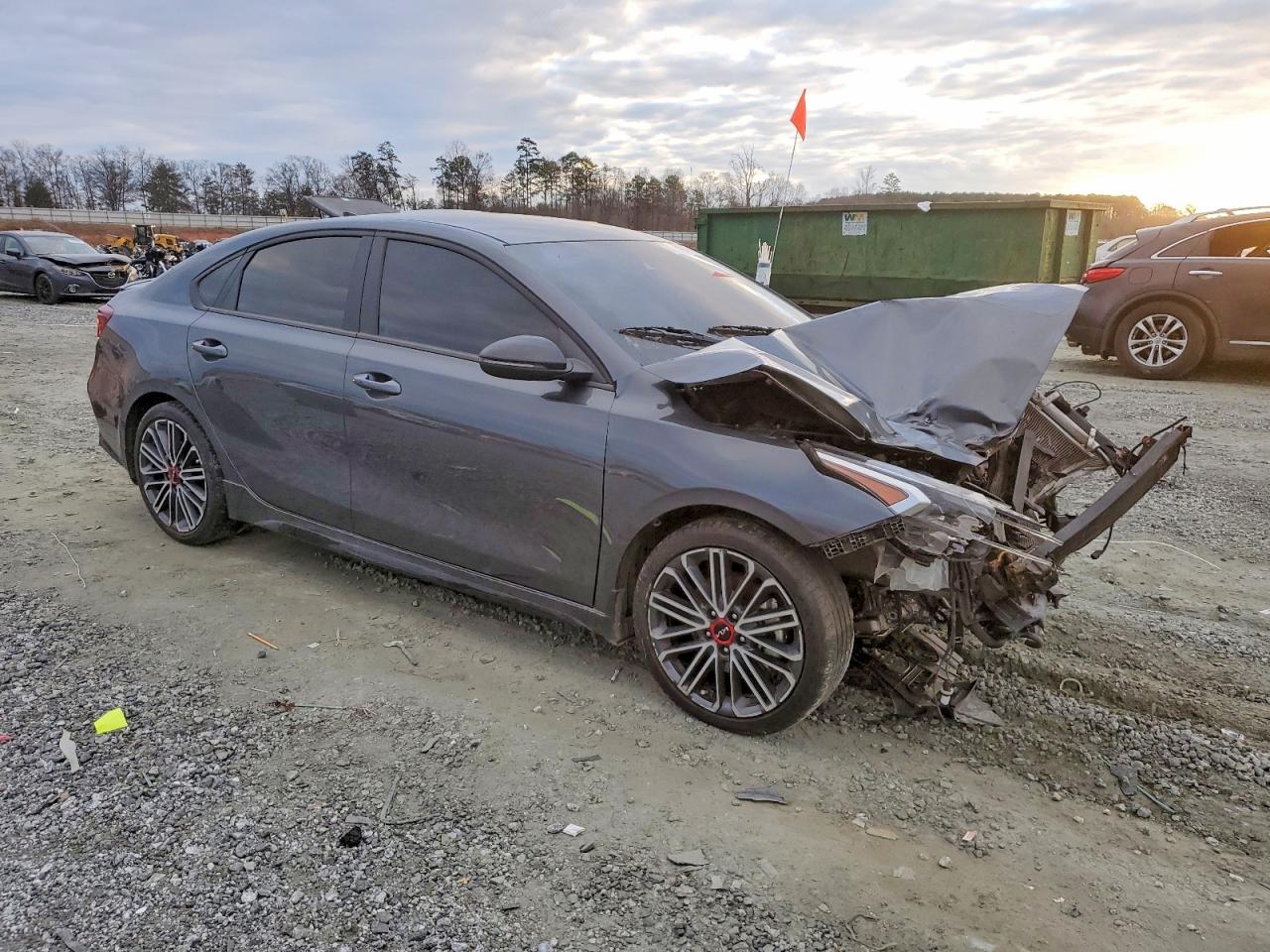 2024 KIA FORTE GT photo 7