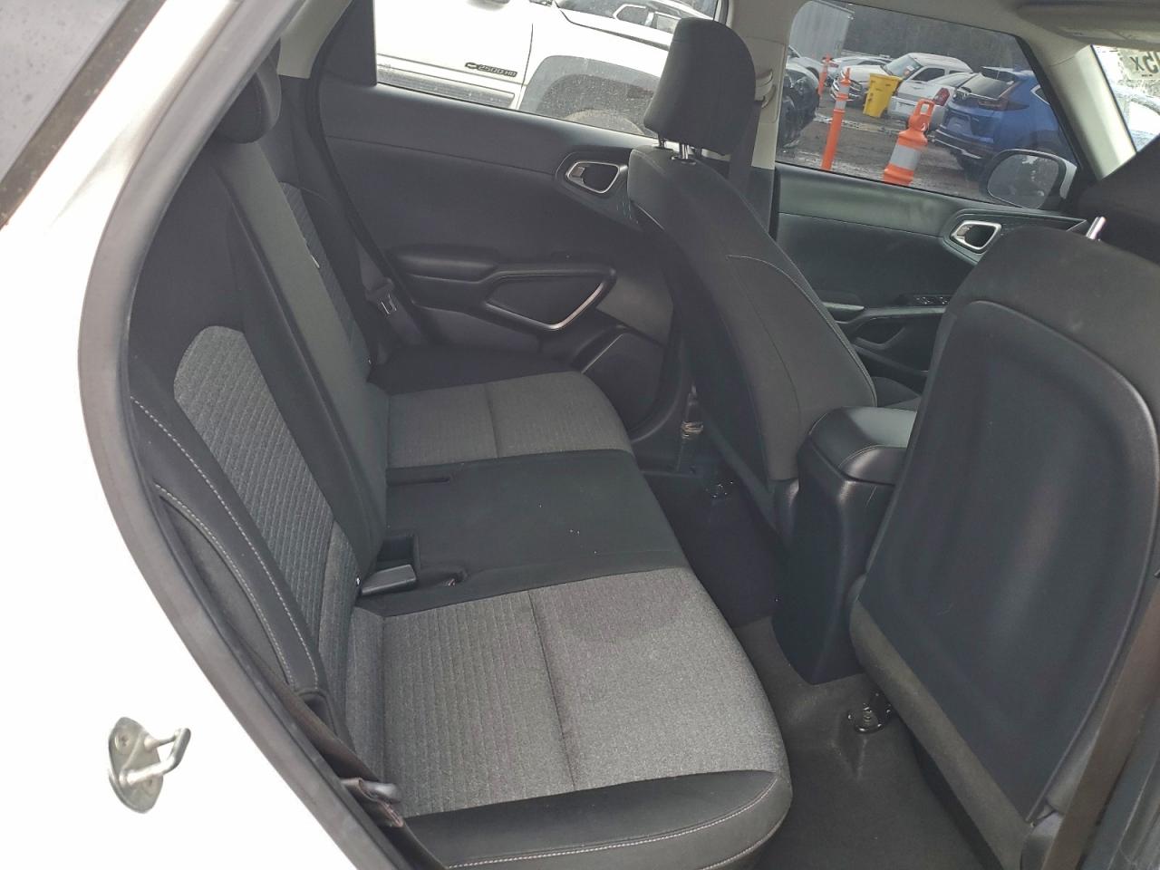 2021 KIA SOUL LX photo 28