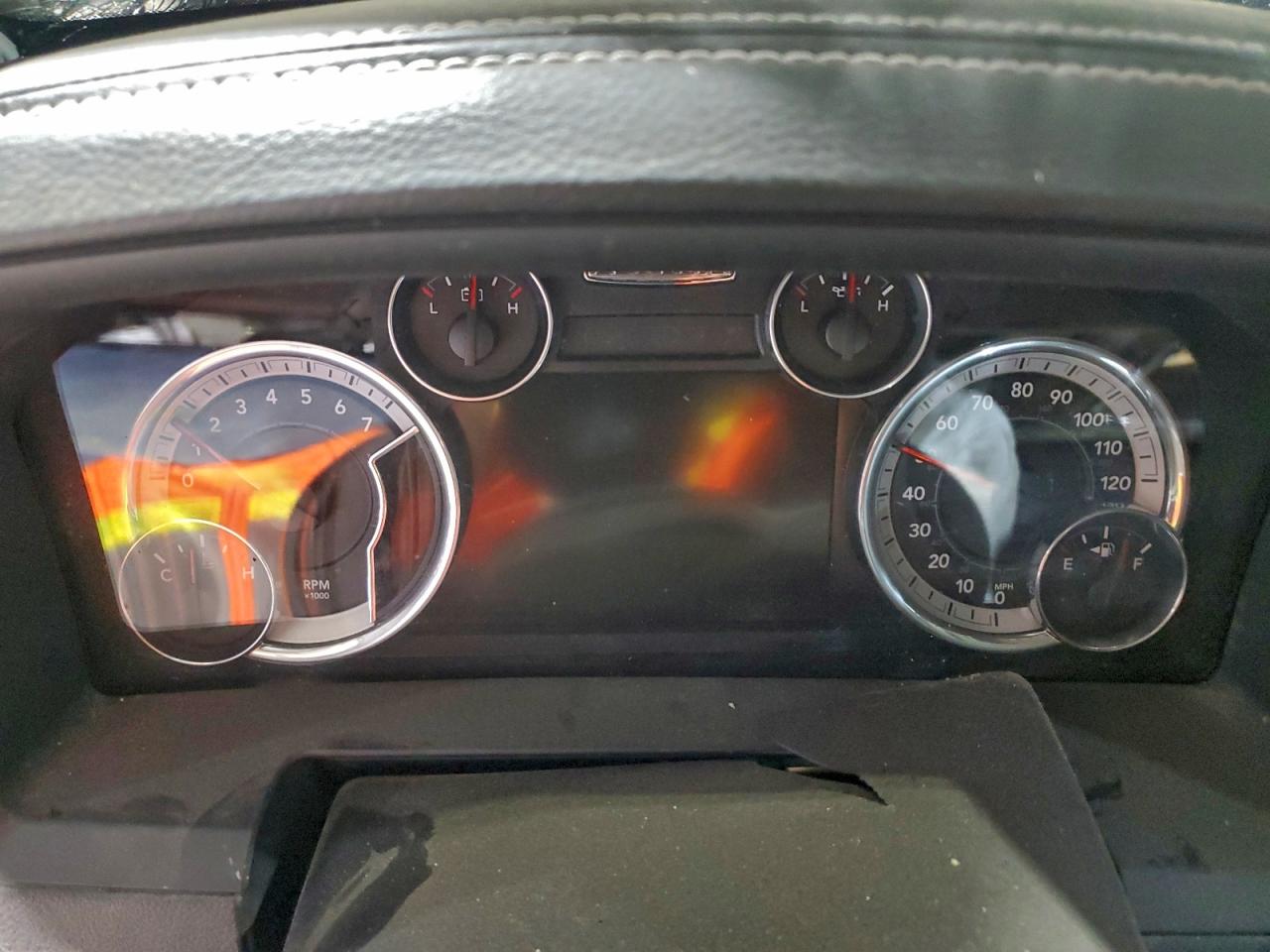2016 RAM 1500 LARAMIE photo 9