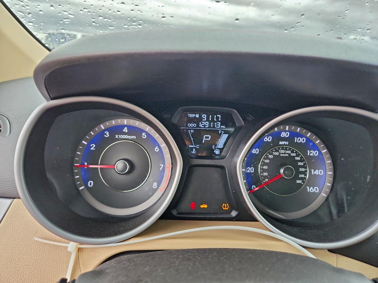 2013 HYUNDAI ELANTRA GLS photo 17