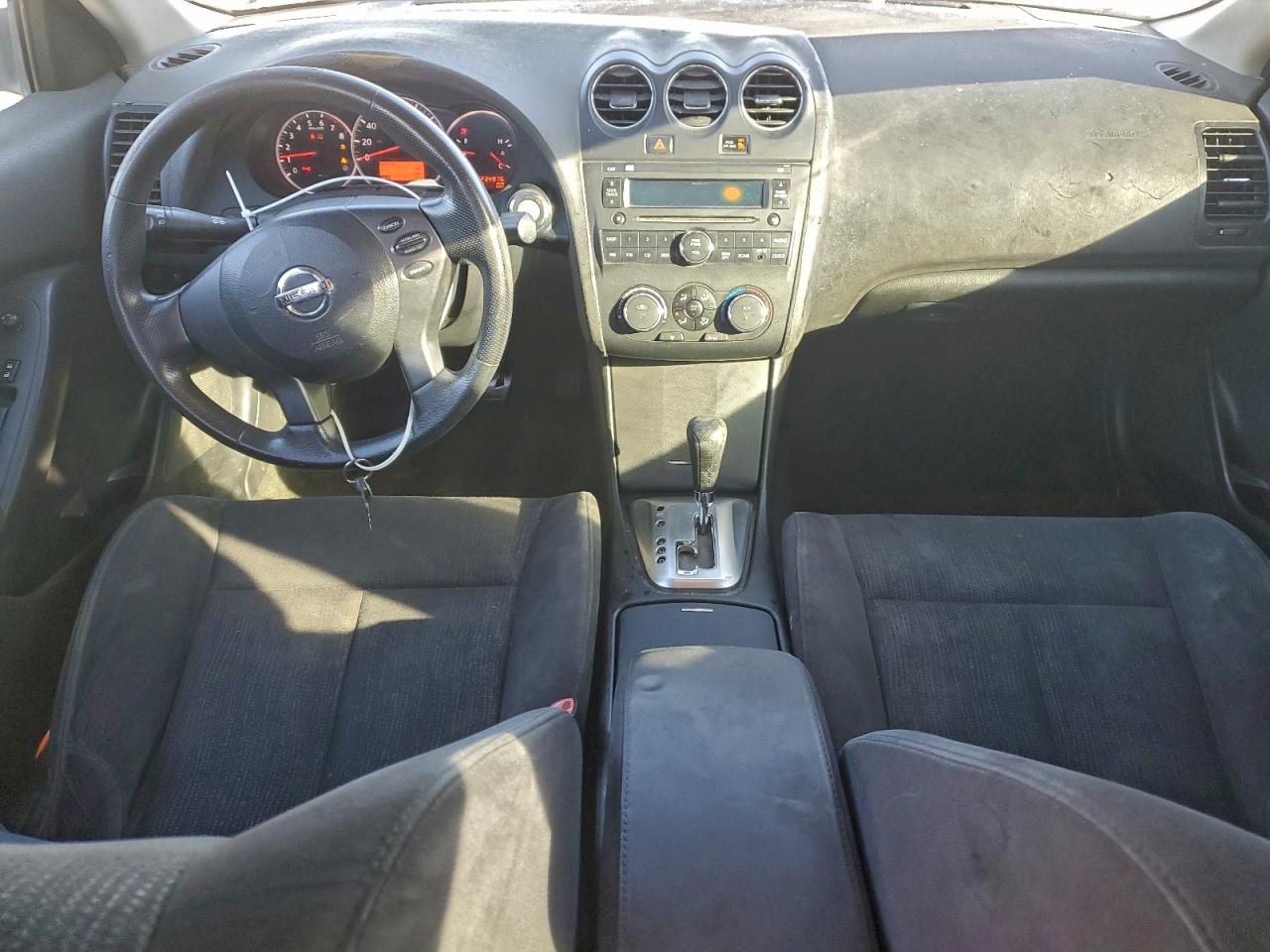 2011 NISSAN ALTIMA BASE photo 8