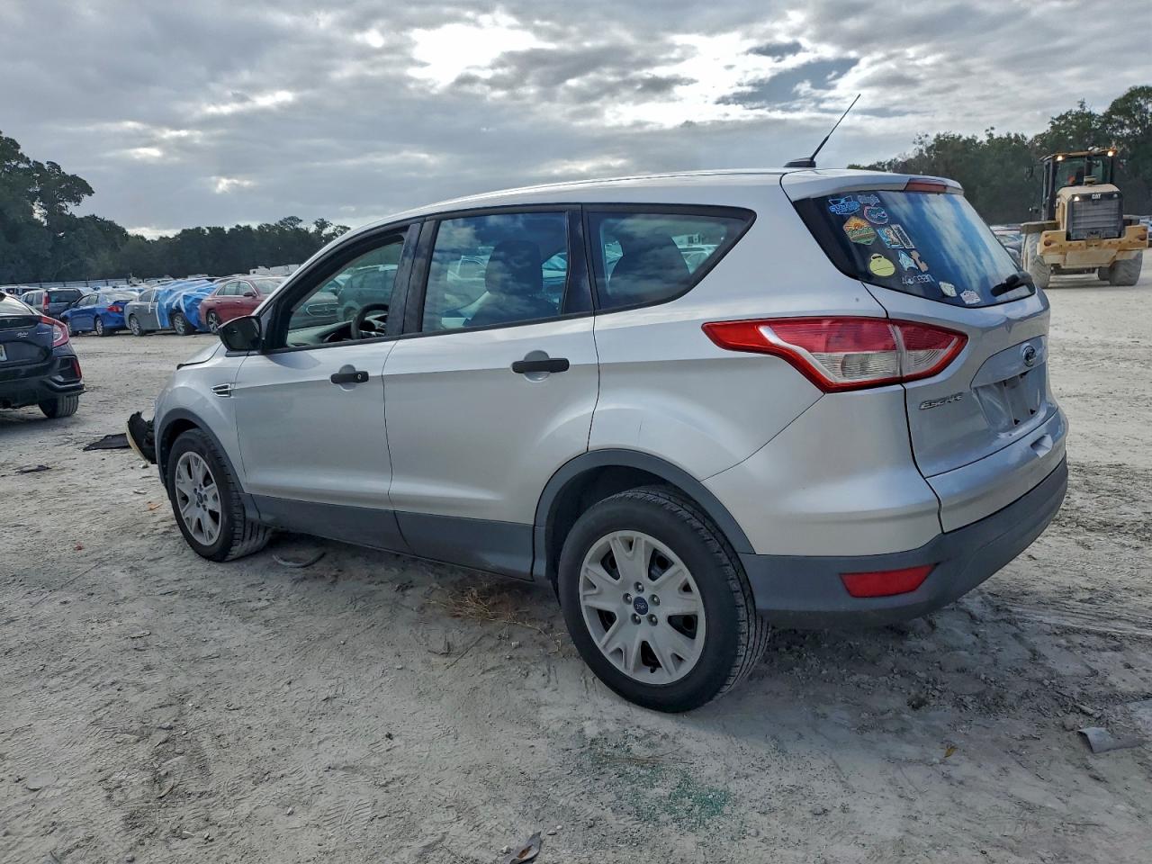 2016 FORD ESCAPE S photo 4
