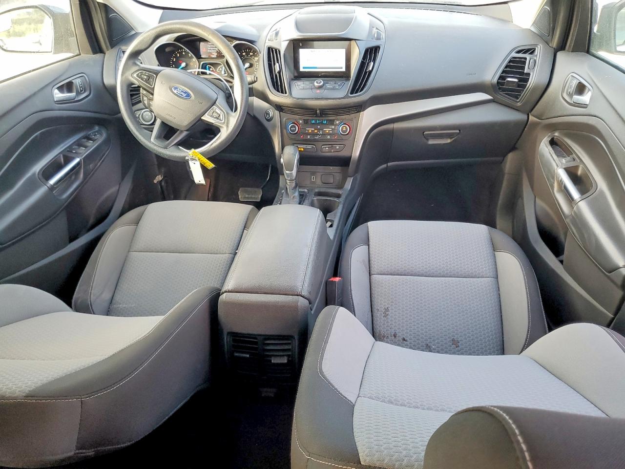 2019 FORD ESCAPE SE photo 8
