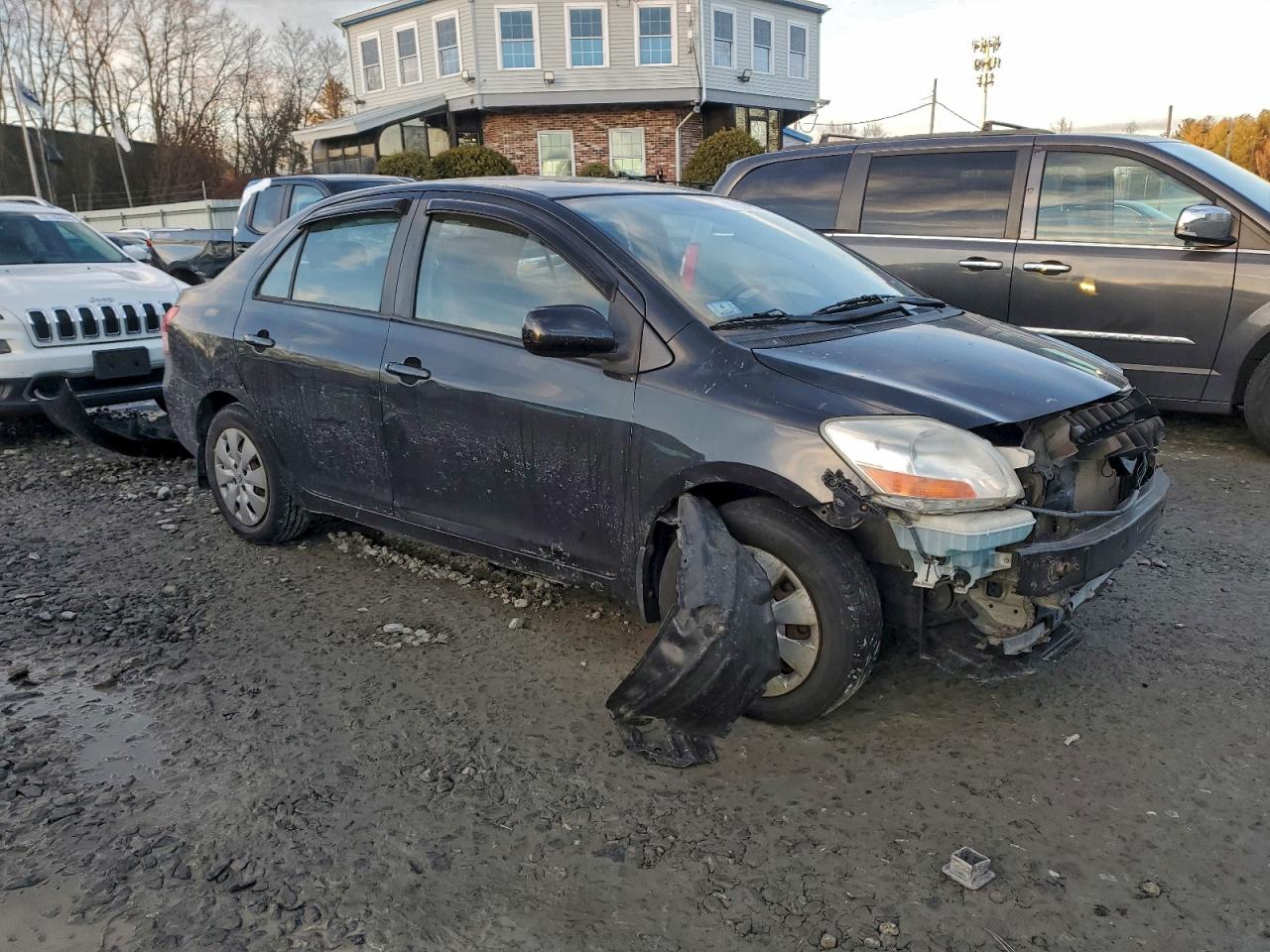 2009 TOYOTA YARIS photo 4