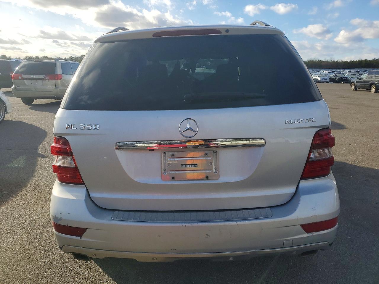 2011 MERCEDES-BENZ ML 350 BLUETEC photo 6