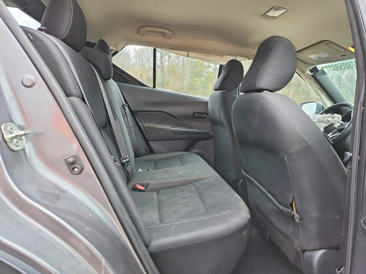 2020 NISSAN KICKS S photo 11