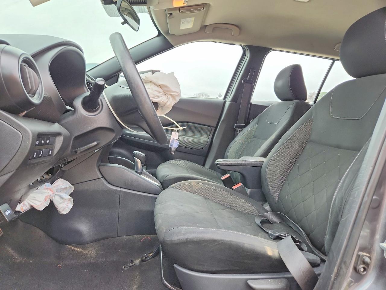 2020 NISSAN KICKS S photo 7