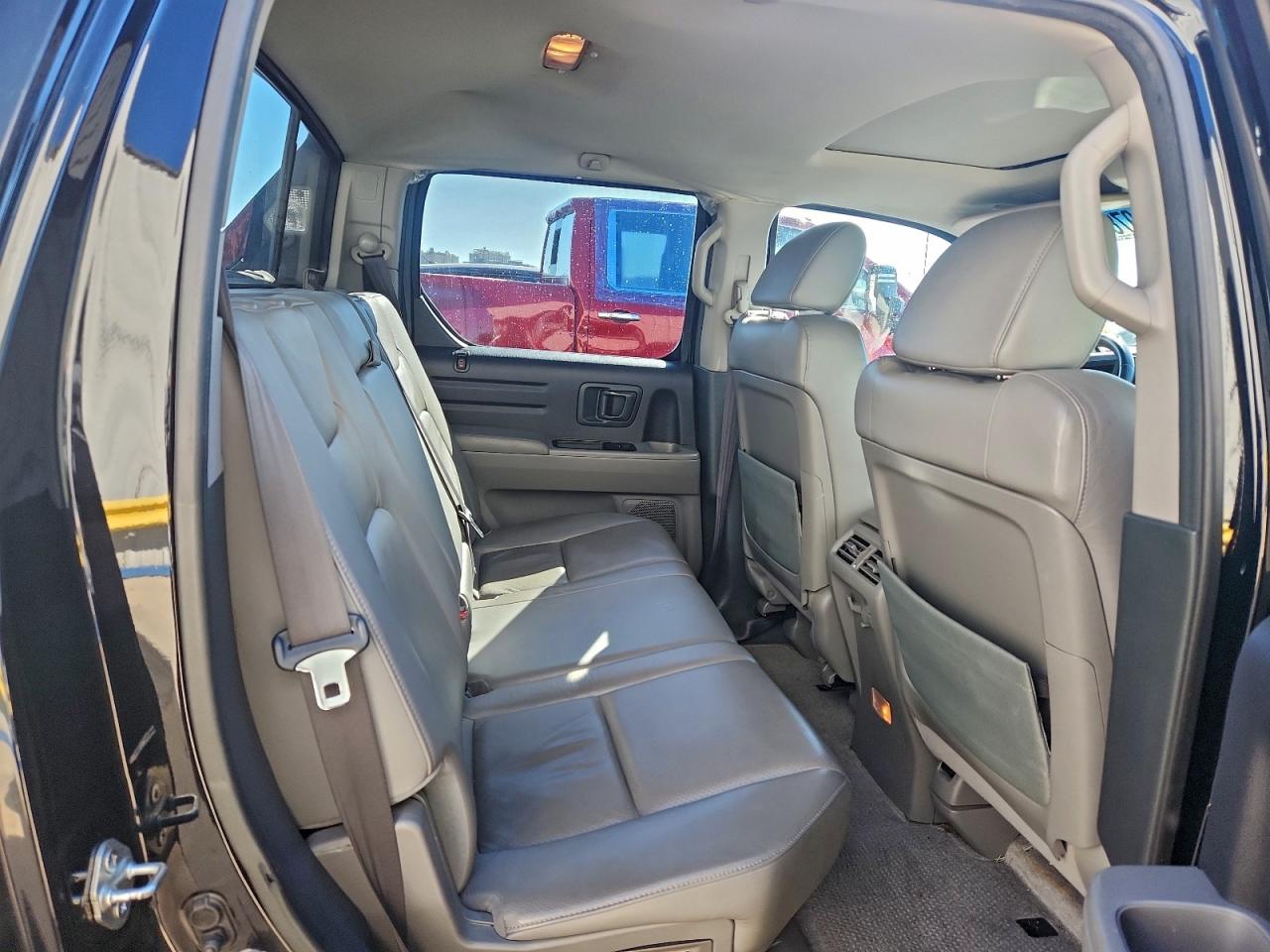 2011 HONDA RIDGELINE RTL photo 10