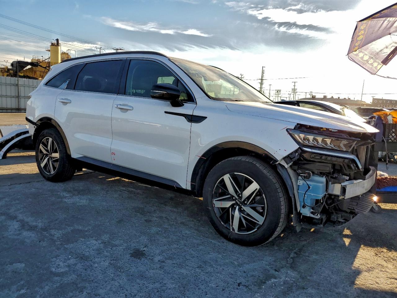 2022 KIA SORENTO S photo 4
