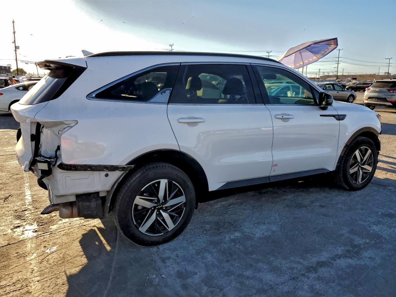 2022 KIA SORENTO S photo 3