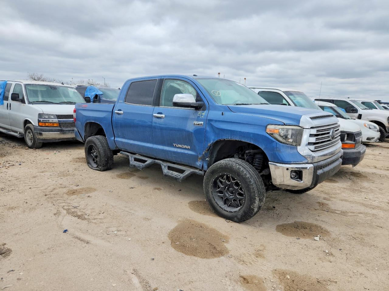 2018 TOYOTA TUNDRA CREWMAX LIMITED photo 4