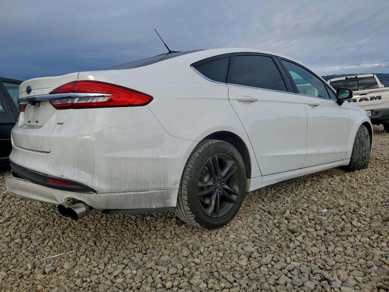 2018 FORD FUSION SE photo 5