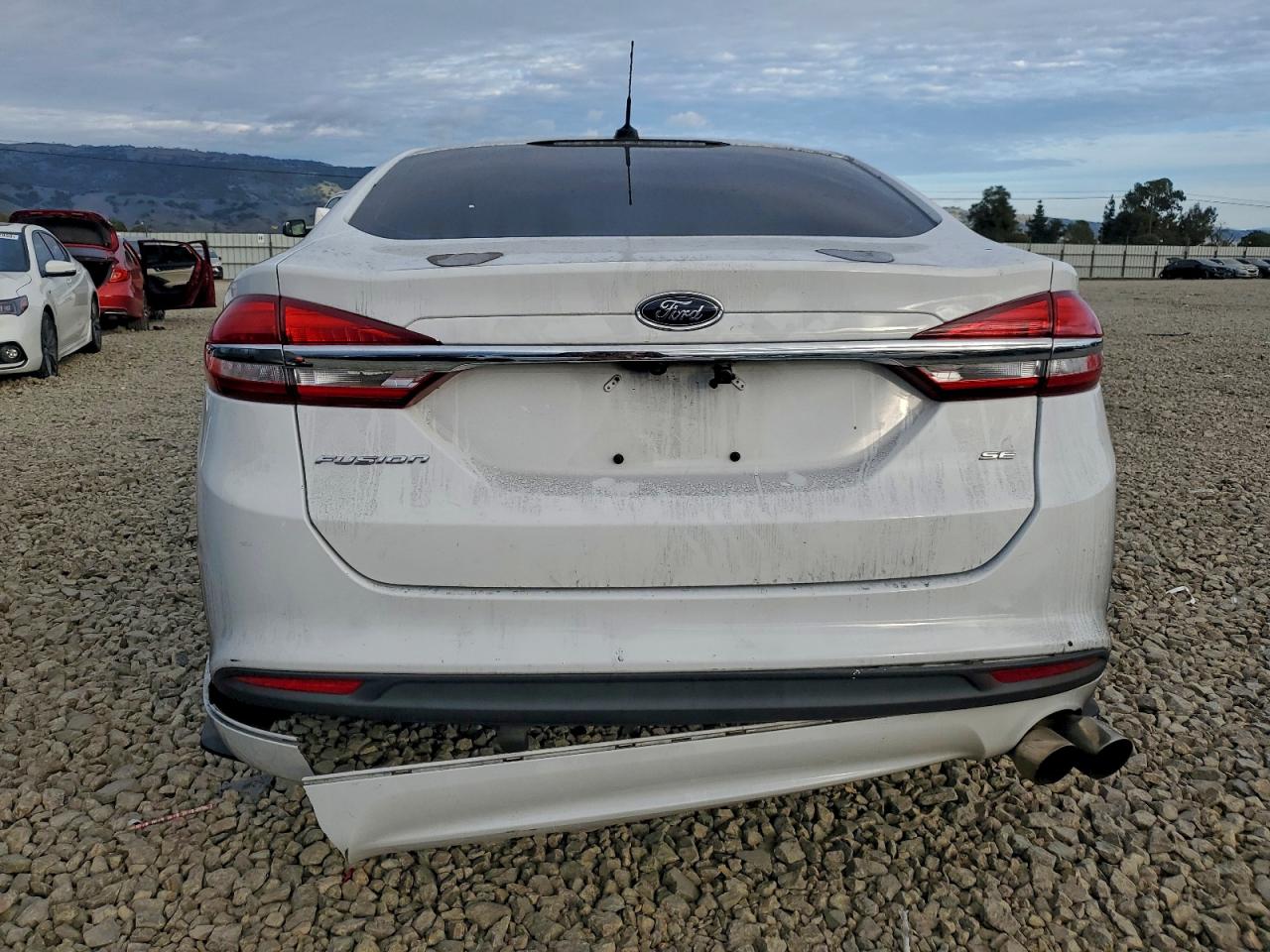2018 FORD FUSION SE photo 11