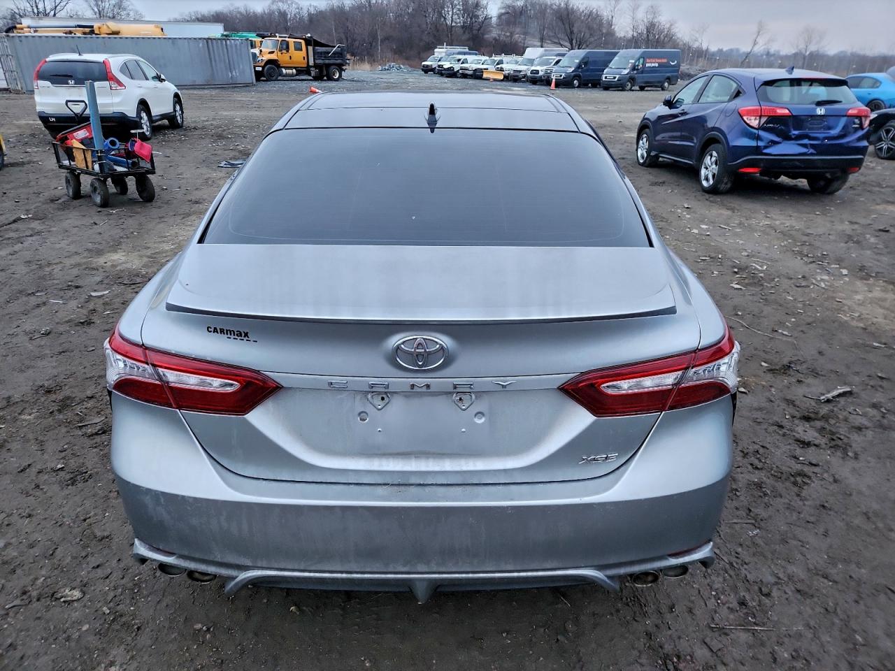 2020 TOYOTA CAMRY XSE photo 11