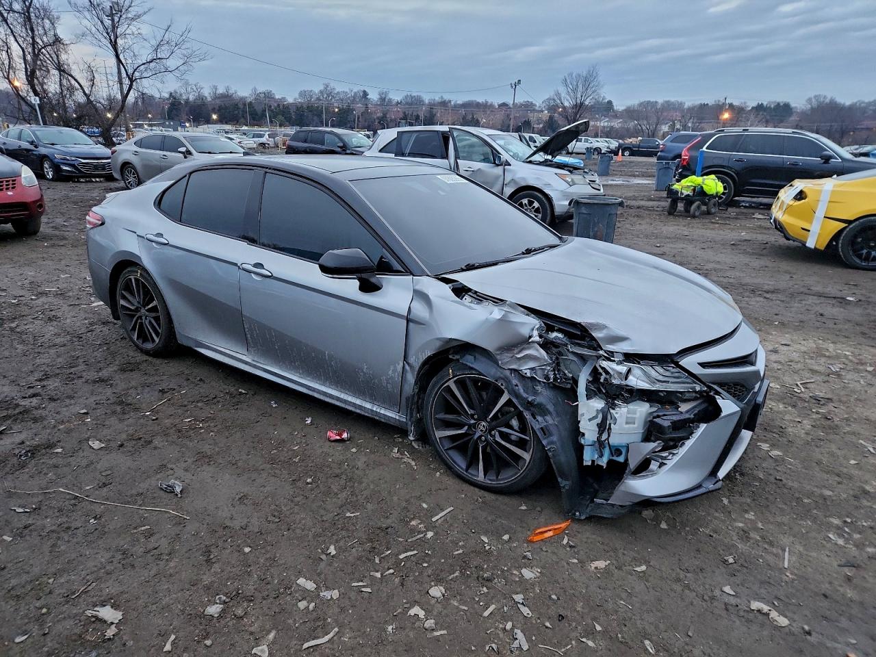 2020 TOYOTA CAMRY XSE photo 7
