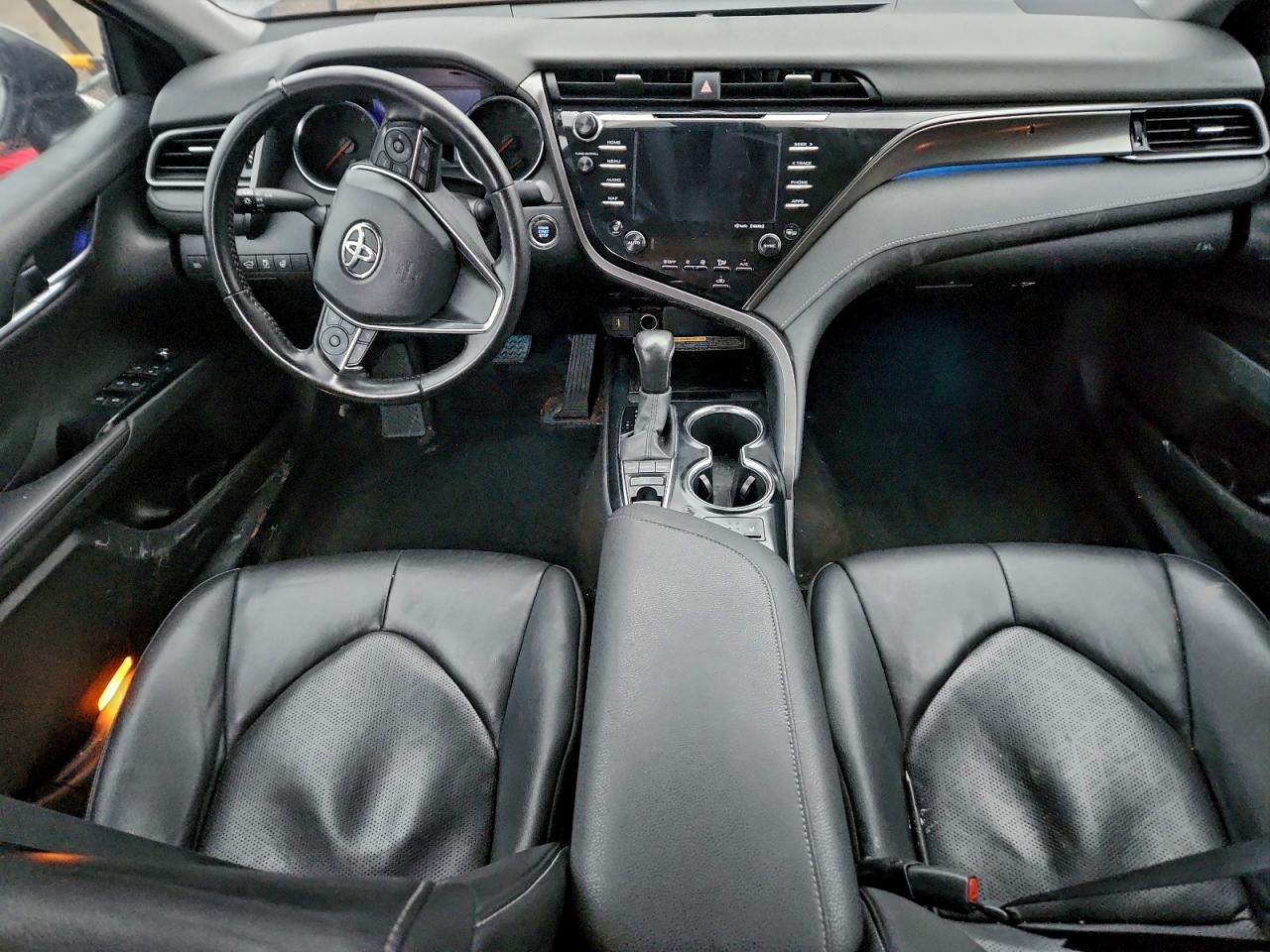 2020 TOYOTA CAMRY XSE photo 15